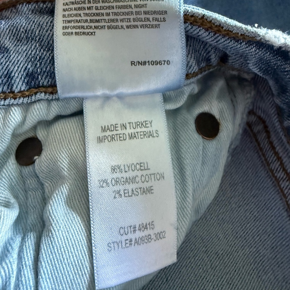 Agolde Slim Straight Light Wash Jeans Size 26 Button Fly - Picture 13 of 13